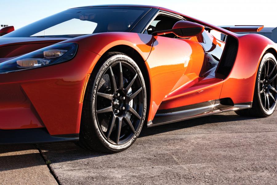 Детали экстерьера Ford GT Beryllium Orange (H063) 2017 года  (фото 22 из 27)